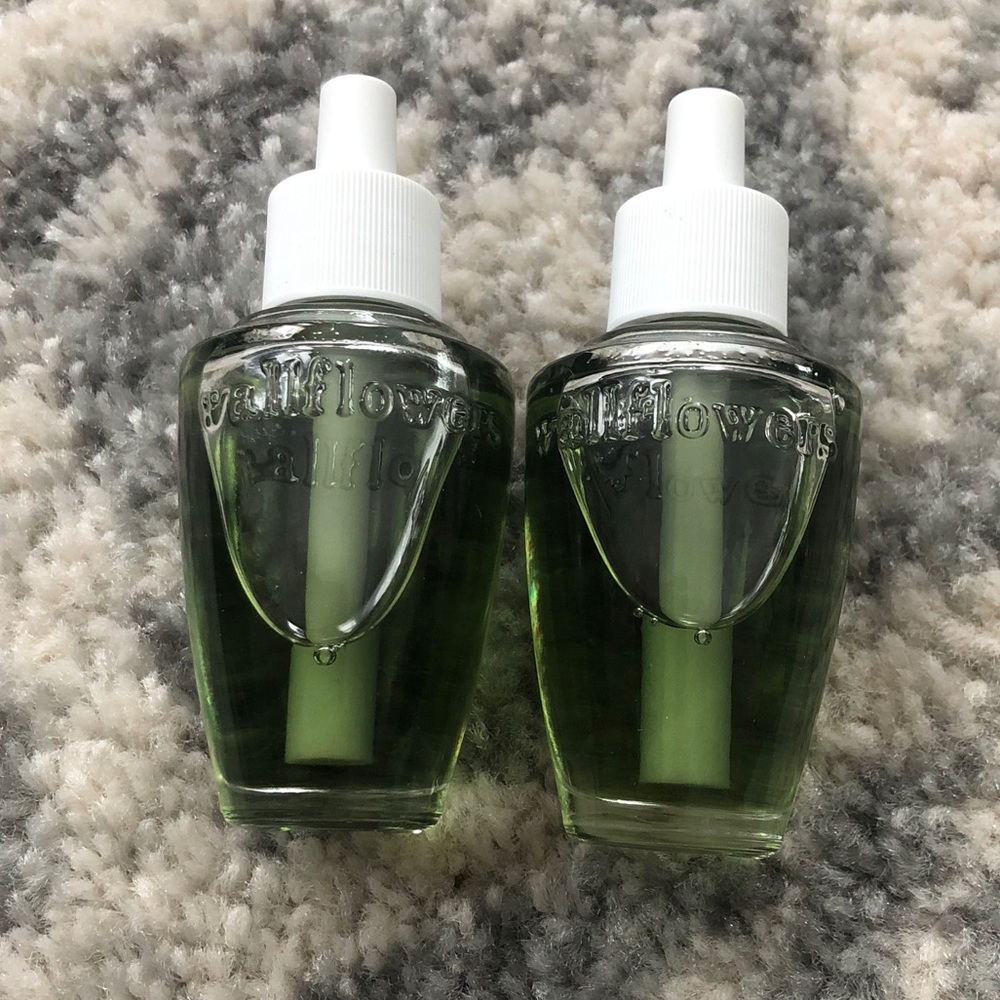 NWOT Bath & Body Works Wallflower Refills